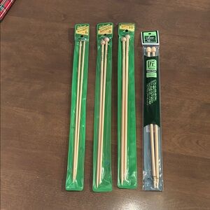 4 Bamboo Wooden Knitting Needles Set - Natural size 6, 8, 10, 10
